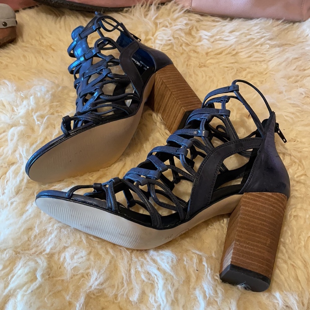 NEW Chinese Laundry leather shoes